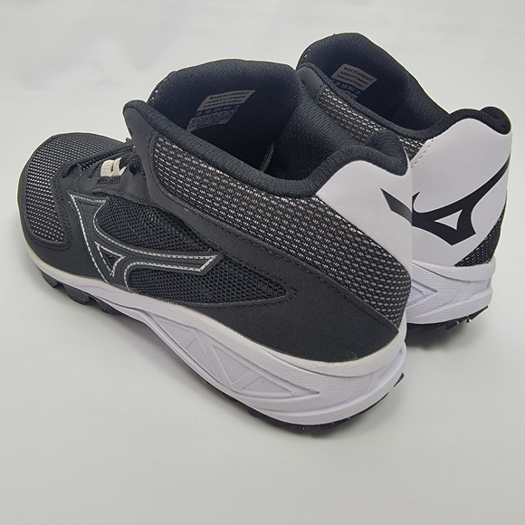 Mizuno Women's Dominant All Surface Mi Turf Athletic Shoe Size 6.5M - Picture 7 of 10